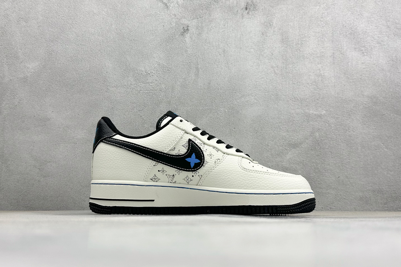 SC版NIke Air Force 1 '07 Low “LV 联名--白黑印花” 空军一号低帮 XY9025-013-Top High Quatity Cheap Sneakers Fashion Clothing Clothes Bags handbags Shoes of all Brand wholesale With The best Quality And Beautiful Price from China Factory Chinese suppliers wholesaler seller SC版NIke Air Force 1 '07 Low “LV 联名--白黑印花” 空军一号低帮 XY9025-013