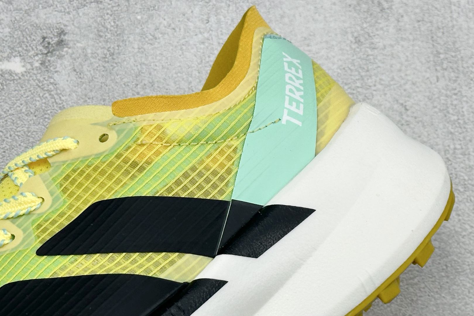 190 Adidas Terrex Agravic Speedult 2 阿迪超轻透气缓震跑鞋 三叶草清风系列 网面透气鞋面 穿孔气垫 JS3521