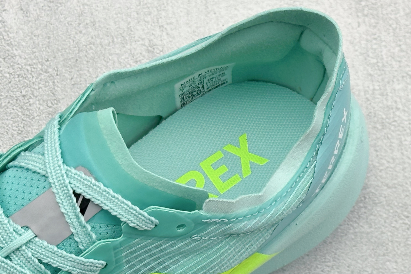 Adidas Terrex Agravic Speedult 2 阿迪超轻透气缓震跑鞋 三叶草清风系列 网面透气鞋面 穿孔气垫 JS3526-Top High Quatity Cheap Sneakers Fashion Clothing Clothes Bags handbags Shoes of all Brand wholesale With The best Quality And Beautiful Price from China Factory Chinese suppliers wholesaler seller Adidas Terrex Agravic Speedult 2 阿迪超轻透气缓震跑鞋 三叶草清风系列 网面透气鞋面 穿孔气垫 JS3526