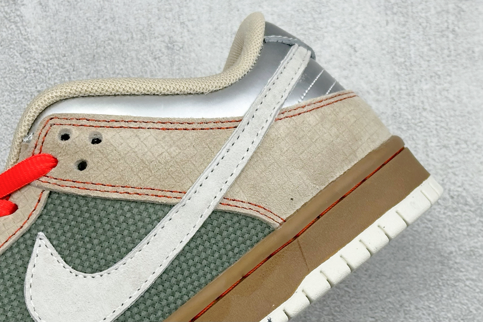 200 K版Nike SB Dunk Low 棕灰勾 低帮休闲板鞋 IB6206-701-Chinese UA Cheap High Quatity Brand Clothes Bags handbags Sneakers wholesale wholesaler seller from China Factory suppliers Fashion Clothing Shoes best Quality Beautiful Price 200 K版Nike SB Dunk Low 棕灰勾 低帮休闲板鞋 IB6206-701