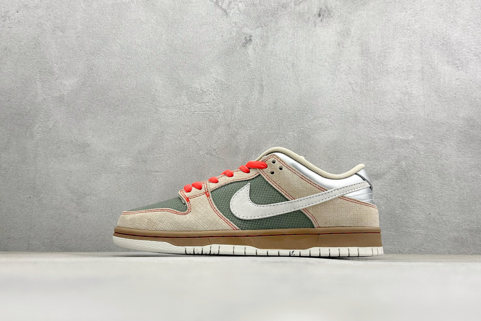 200 K版Nike SB Dunk Low 棕灰勾 低帮休闲板鞋 IB6206-701-Chinese UA Cheap High Quatity Brand Clothes Bags handbags Sneakers wholesale wholesaler seller from China Factory suppliers Fashion Clothing Shoes best Quality Beautiful Price 200 K版Nike SB Dunk Low 棕灰勾 低帮休闲板鞋 IB6206-701