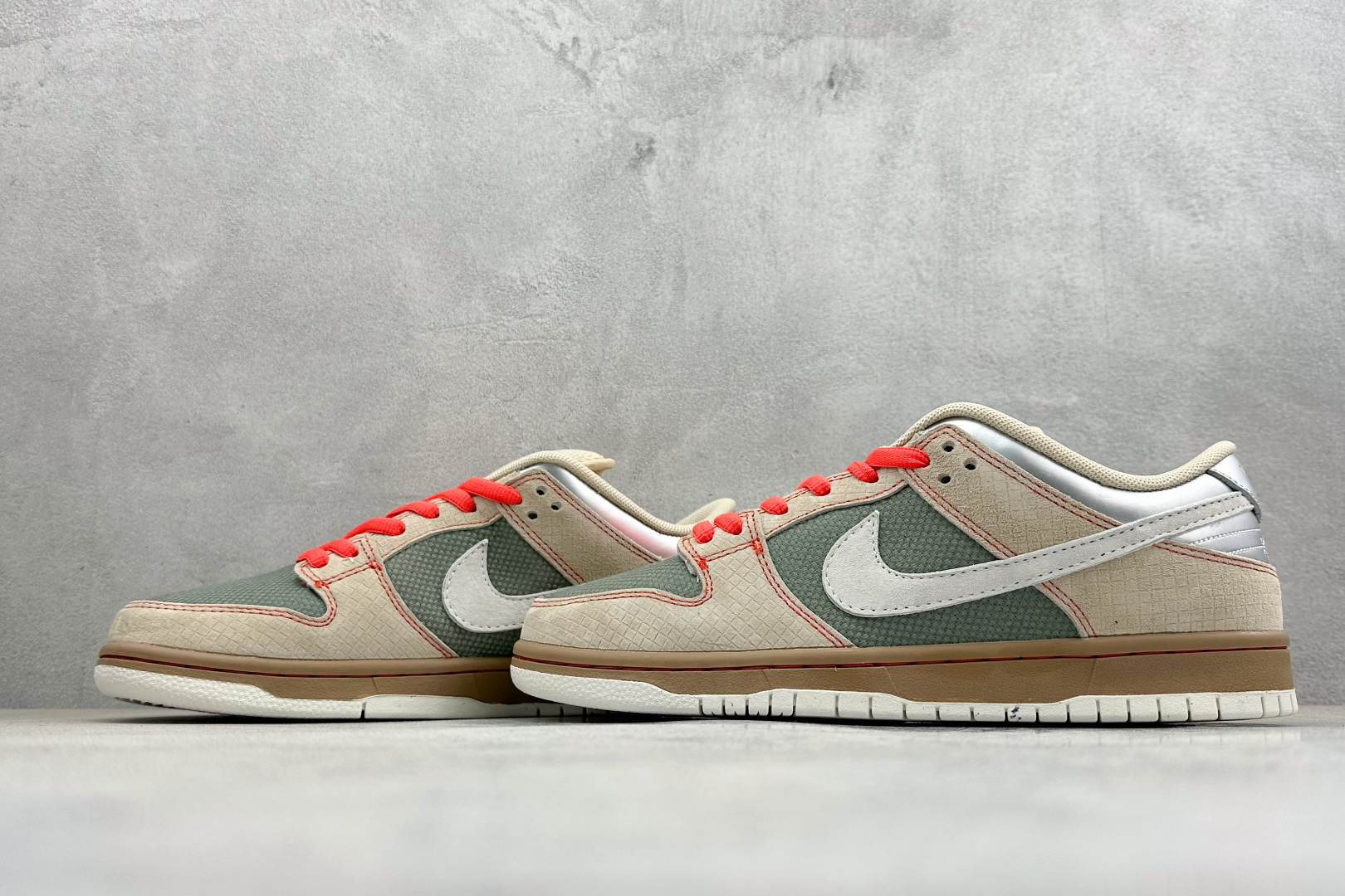 200 K版Nike SB Dunk Low 棕灰勾 低帮休闲板鞋 IB6206-701-Chinese UA Cheap High Quatity Brand Clothes Bags handbags Sneakers wholesale wholesaler seller from China Factory suppliers Fashion Clothing Shoes best Quality Beautiful Price 200 K版Nike SB Dunk Low 棕灰勾 低帮休闲板鞋 IB6206-701