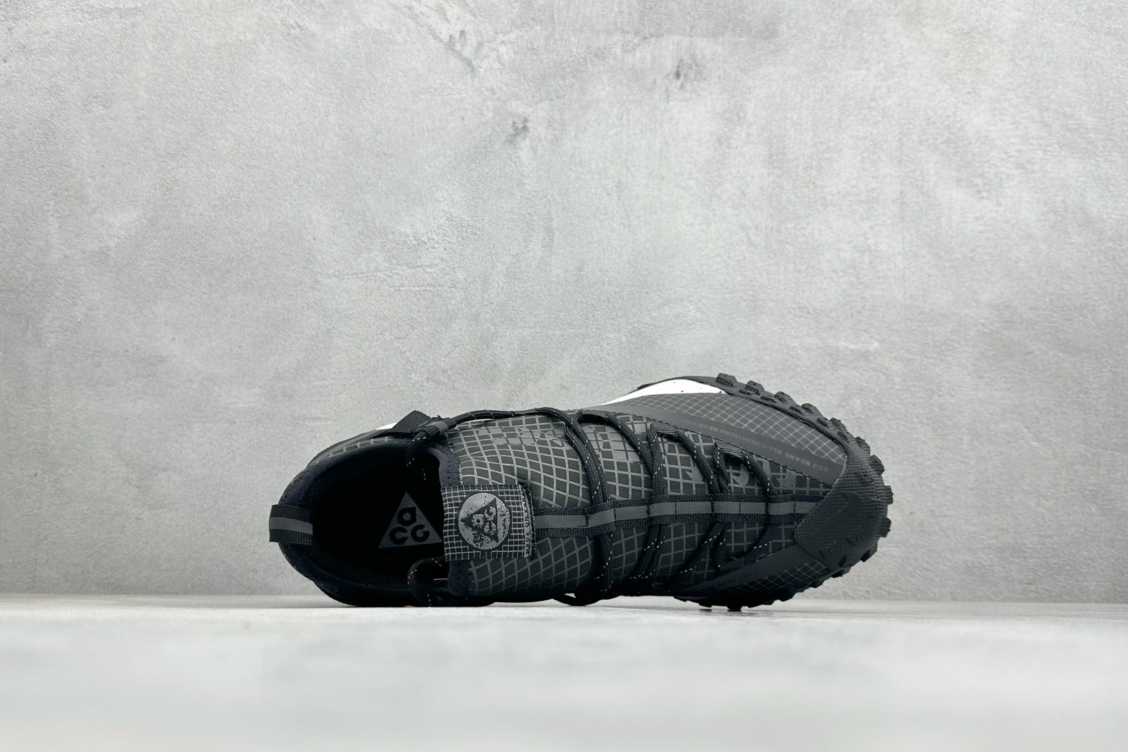 Nike ACG Mountain Fly Low GTX SE 减震防滑耐磨防水 低帮帮户外功能鞋 DD4565-001