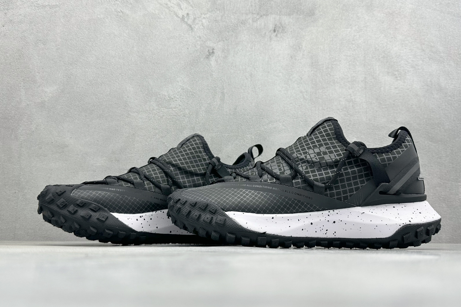 Nike ACG Mountain Fly Low GTX SE 减震防滑耐磨防水 低帮帮户外功能鞋 DD4565-001
