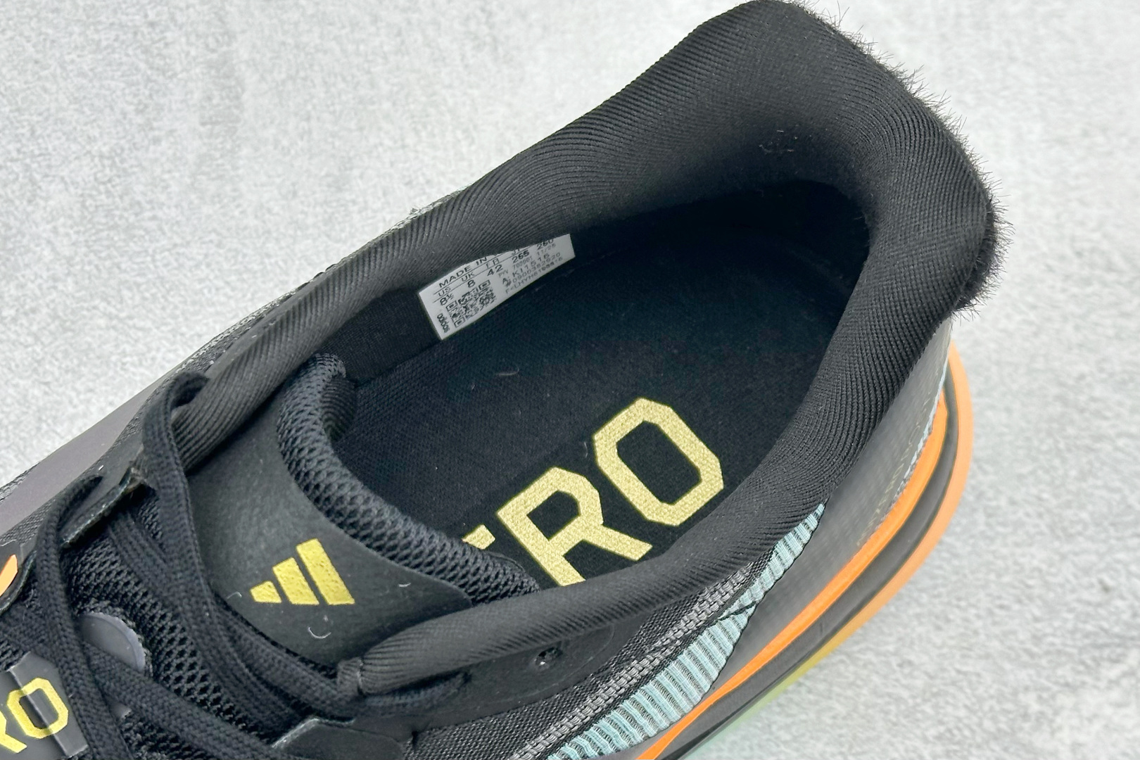 AD Adizero Boston 13 透气网布竞速跑鞋 KI1516-Top High Quatity Cheap Sneakers Fashion Clothing Clothes Bags handbags Shoes of all Brand wholesale With The best Quality And Beautiful Price from China Factory Chinese suppliers wholesaler seller AD Adizero Boston 13 透气网布竞速跑鞋 KI1516