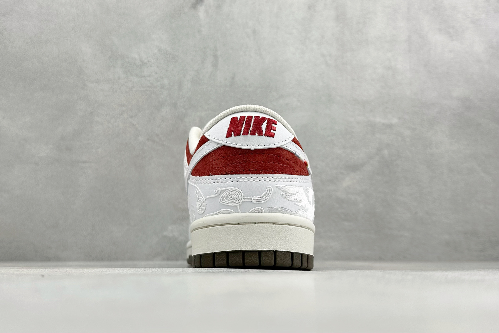 K版Nike SB Dunk Low 马年限定 高端定制 低帮休闲滑板鞋 IQ1118-220-Top High Quatity Cheap Sneakers Fashion Clothing Clothes Bags handbags Shoes of all Brand wholesale With The best Quality And Beautiful Price from China Factory Chinese suppliers wholesaler seller K版Nike SB Dunk Low 马年限定 高端定制 低帮休闲滑板鞋 IQ1118-220
