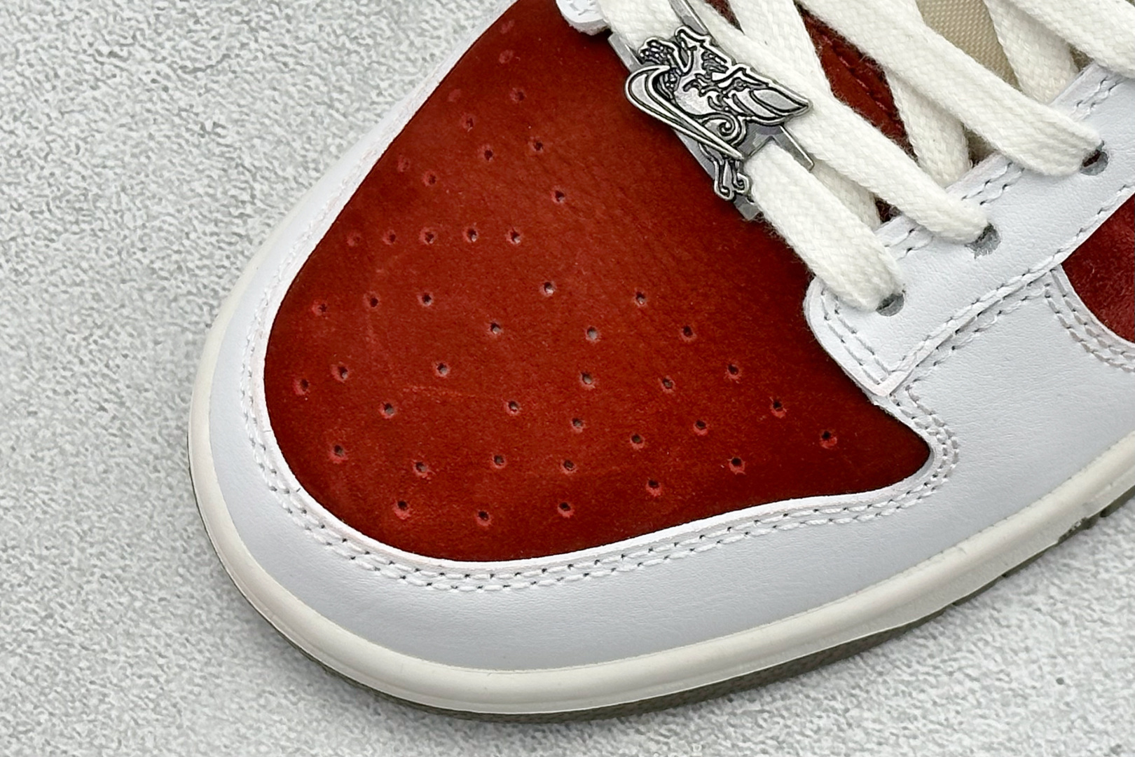 K版Nike SB Dunk Low 马年限定 高端定制 低帮休闲滑板鞋 IQ1118-220-Top High Quatity Cheap Sneakers Fashion Clothing Clothes Bags handbags Shoes of all Brand wholesale With The best Quality And Beautiful Price from China Factory Chinese suppliers wholesaler seller K版Nike SB Dunk Low 马年限定 高端定制 低帮休闲滑板鞋 IQ1118-220