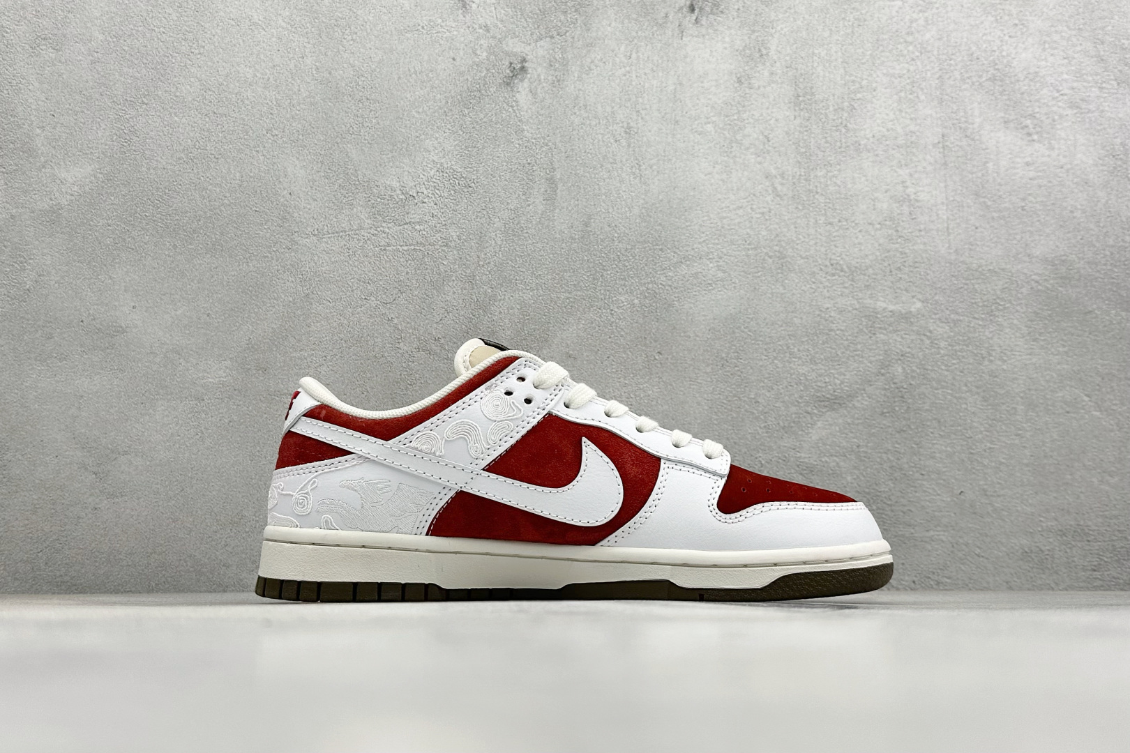 K版Nike SB Dunk Low 马年限定 高端定制 低帮休闲滑板鞋 IQ1118-220-Top High Quatity Cheap Sneakers Fashion Clothing Clothes Bags handbags Shoes of all Brand wholesale With The best Quality And Beautiful Price from China Factory Chinese suppliers wholesaler seller K版Nike SB Dunk Low 马年限定 高端定制 低帮休闲滑板鞋 IQ1118-220