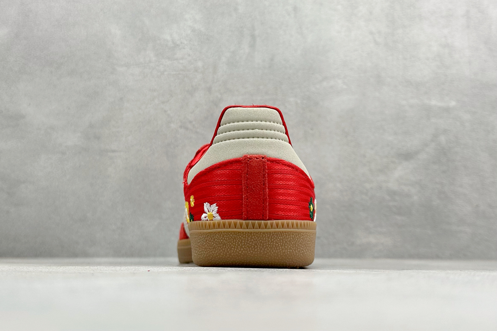 HZ版Adidas Samba 阿迪三叶草休闲板鞋 IH9056-Top High Quatity Cheap Sneakers Fashion Clothing Clothes Bags handbags Shoes of all Brand wholesale With The best Quality And Beautiful Price from China Factory Chinese suppliers wholesaler seller HZ版Adidas Samba 阿迪三叶草休闲板鞋 IH9056