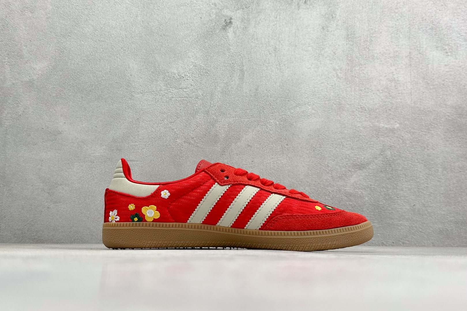 HZ版Adidas Samba 阿迪三叶草休闲板鞋 IH9056-Top High Quatity Cheap Sneakers Fashion Clothing Clothes Bags handbags Shoes of all Brand wholesale With The best Quality And Beautiful Price from China Factory Chinese suppliers wholesaler seller HZ版Adidas Samba 阿迪三叶草休闲板鞋 IH9056