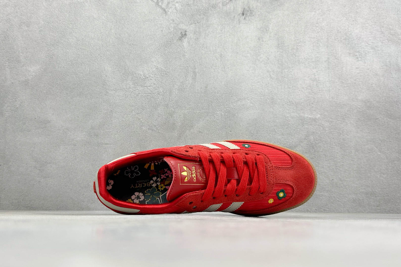 HZ版Adidas Samba 阿迪三叶草休闲板鞋 IH9056-Top High Quatity Cheap Sneakers Fashion Clothing Clothes Bags handbags Shoes of all Brand wholesale With The best Quality And Beautiful Price from China Factory Chinese suppliers wholesaler seller HZ版Adidas Samba 阿迪三叶草休闲板鞋 IH9056