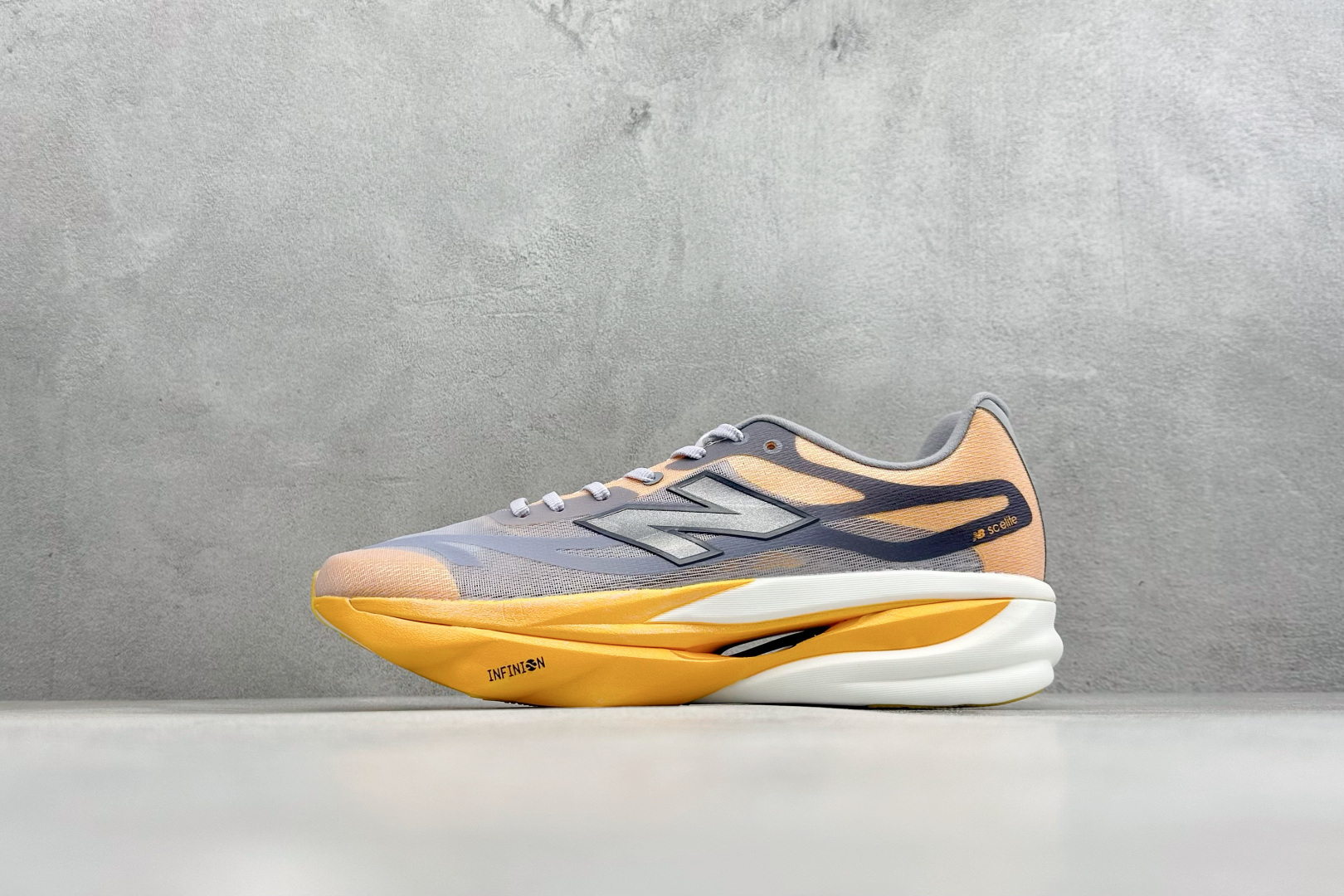 New Balance FuelCell系列 超轻量化低帮休闲运动慢跑鞋 MFCXGY6