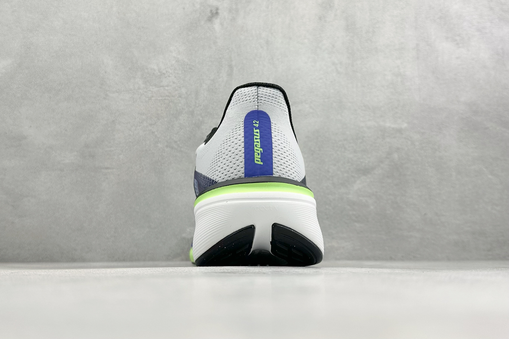 NK Air Zoom Pegasus 42代 耐磨防滑运动跑步鞋 IB1873-108 NK Air Zoom Pegasus 42代 耐磨防滑运动跑步鞋 IB1873-108
