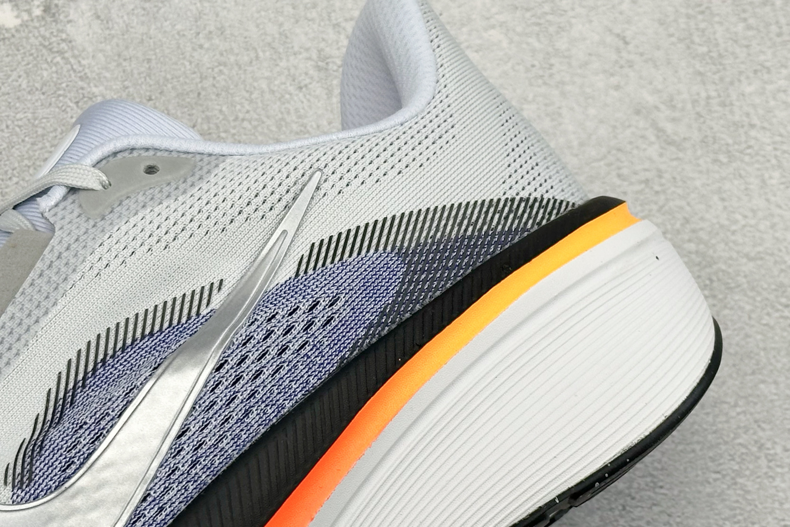 NK Air Zoom Pegasus 42代 耐磨防滑运动跑步鞋 IB1873-106