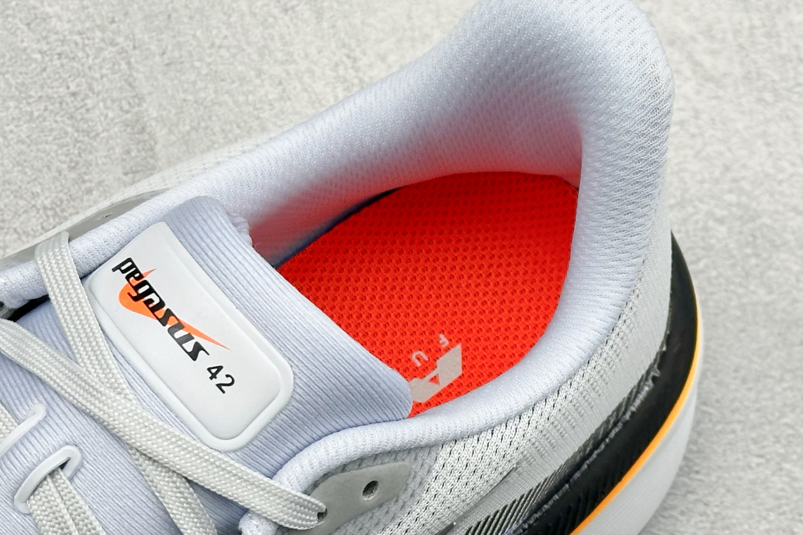 NK Air Zoom Pegasus 42代 耐磨防滑运动跑步鞋 IB1873-106