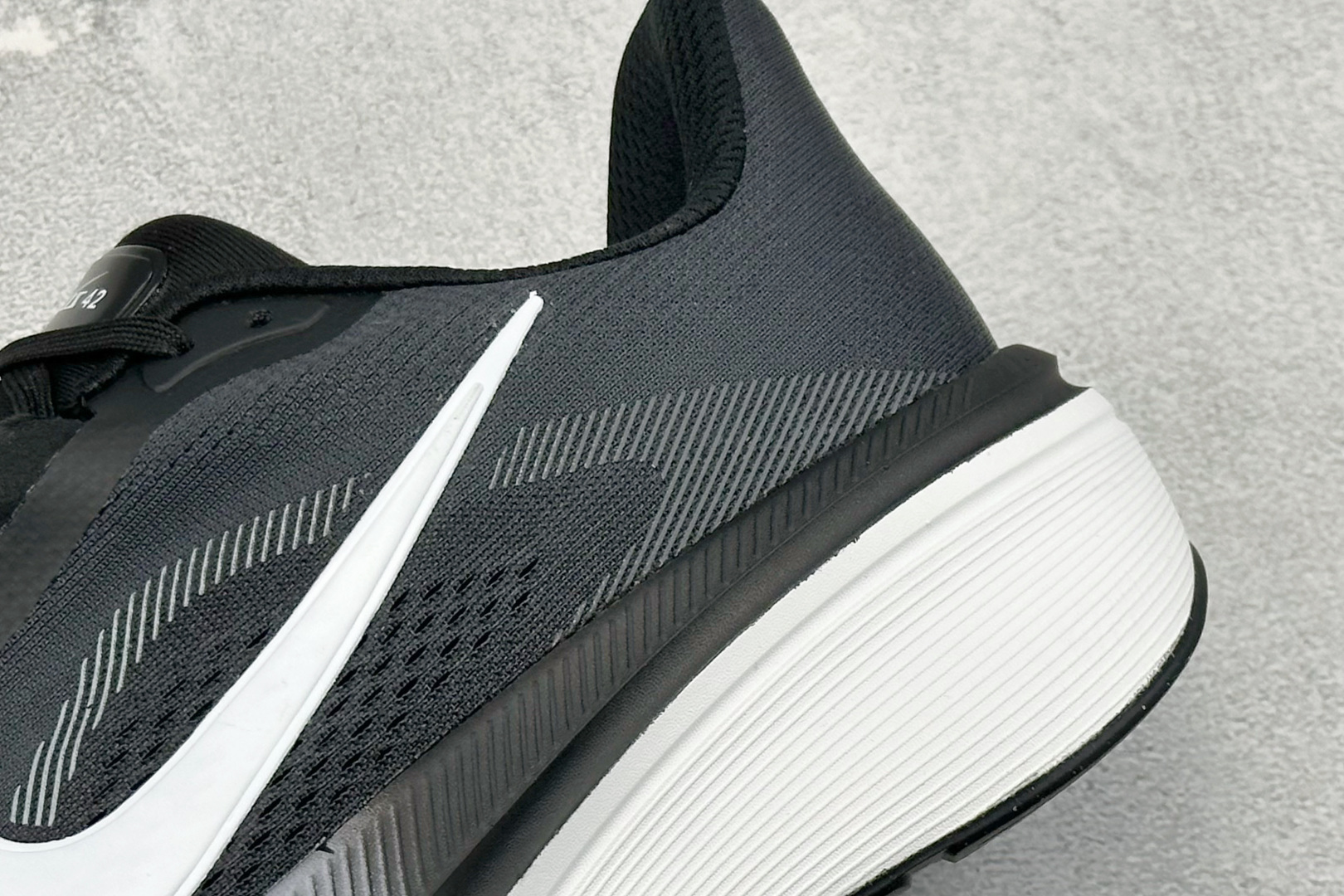 NK Air Zoom Pegasus 42代 耐磨防滑运动跑步鞋 IB1873-002 NK Air Zoom Pegasus 42代 耐磨防滑运动跑步鞋 IB1873-002