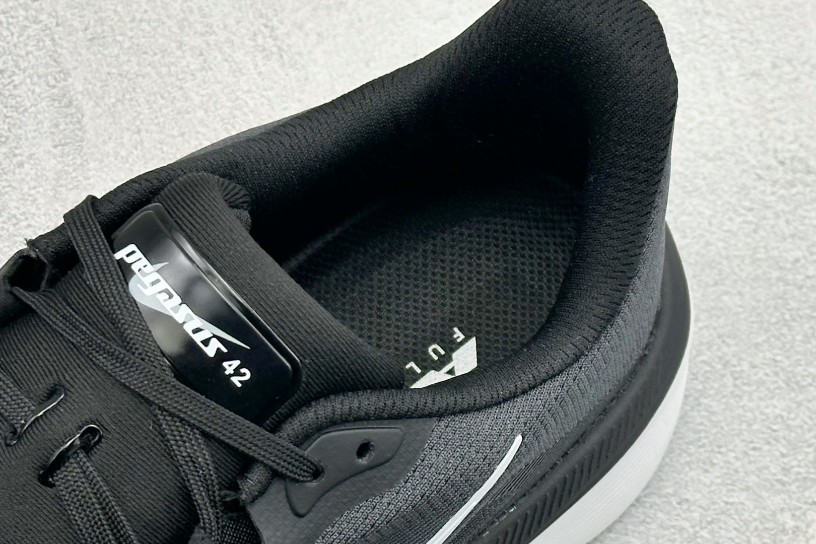NK Air Zoom Pegasus 42代 耐磨防滑运动跑步鞋 IB1873-002 NK Air Zoom Pegasus 42代 耐磨防滑运动跑步鞋 IB1873-002