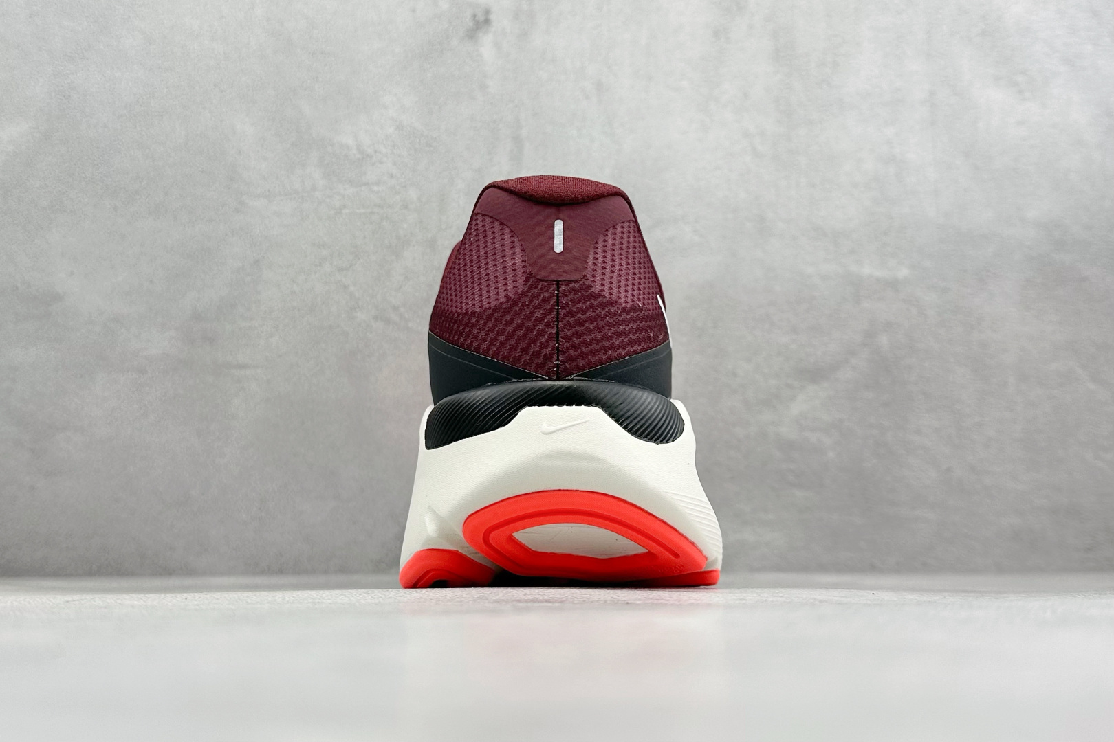 NIKE STRUCTURE PLUS 耐克 舒适减震防滑 低帮跑步鞋 HQ3049-500 NIKE STRUCTURE PLUS 耐克 舒适减震防滑 低帮跑步鞋 HQ3049-500