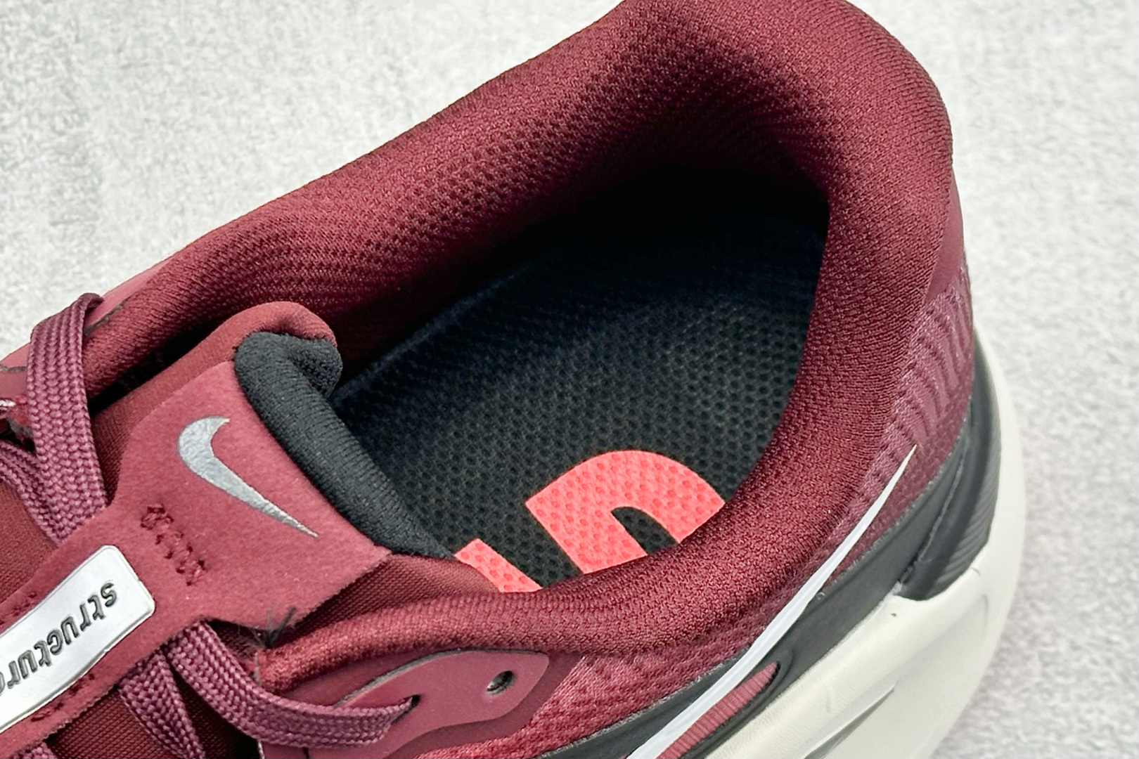 NIKE STRUCTURE PLUS 耐克 舒适减震防滑 低帮跑步鞋 HQ3049-500 NIKE STRUCTURE PLUS 耐克 舒适减震防滑 低帮跑步鞋 HQ3049-500