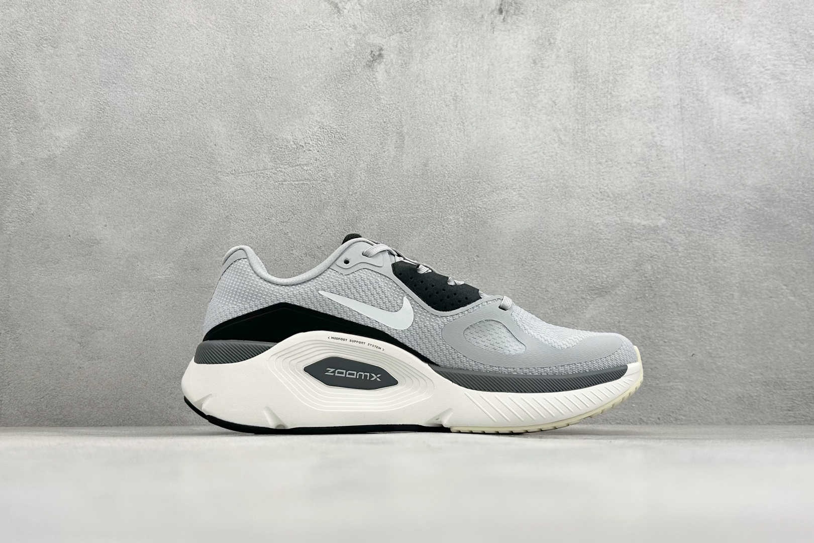 NIKE STRUCTURE PLUS 耐克 舒适减震防滑 低帮跑步鞋 HQ3048-002 NIKE STRUCTURE PLUS 耐克 舒适减震防滑 低帮跑步鞋 HQ3048-002
