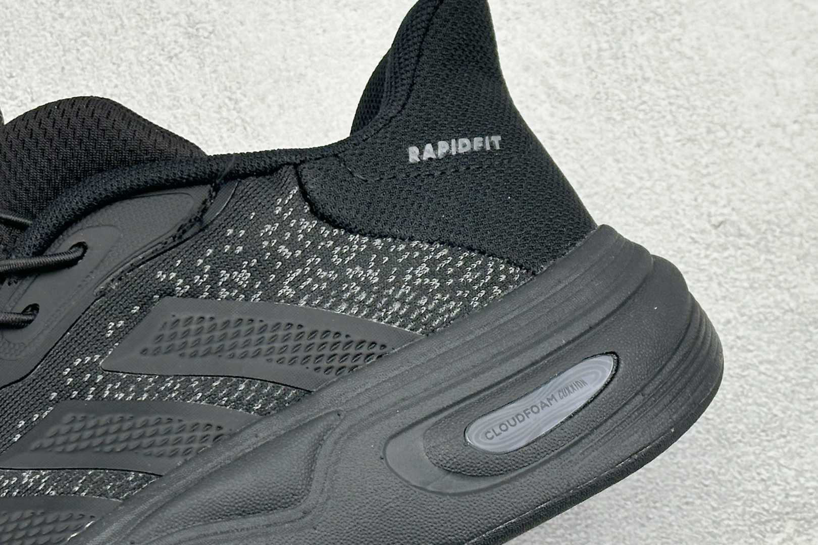 Adidas Cloudfoam CUXXION RAPIDFIT 舒适柔软 耐磨支撑 生活休闲鞋 HP3428 Adidas Cloudfoam CUXXION RAPIDFIT 舒适柔软 耐磨支撑 生活休闲鞋 HP3428