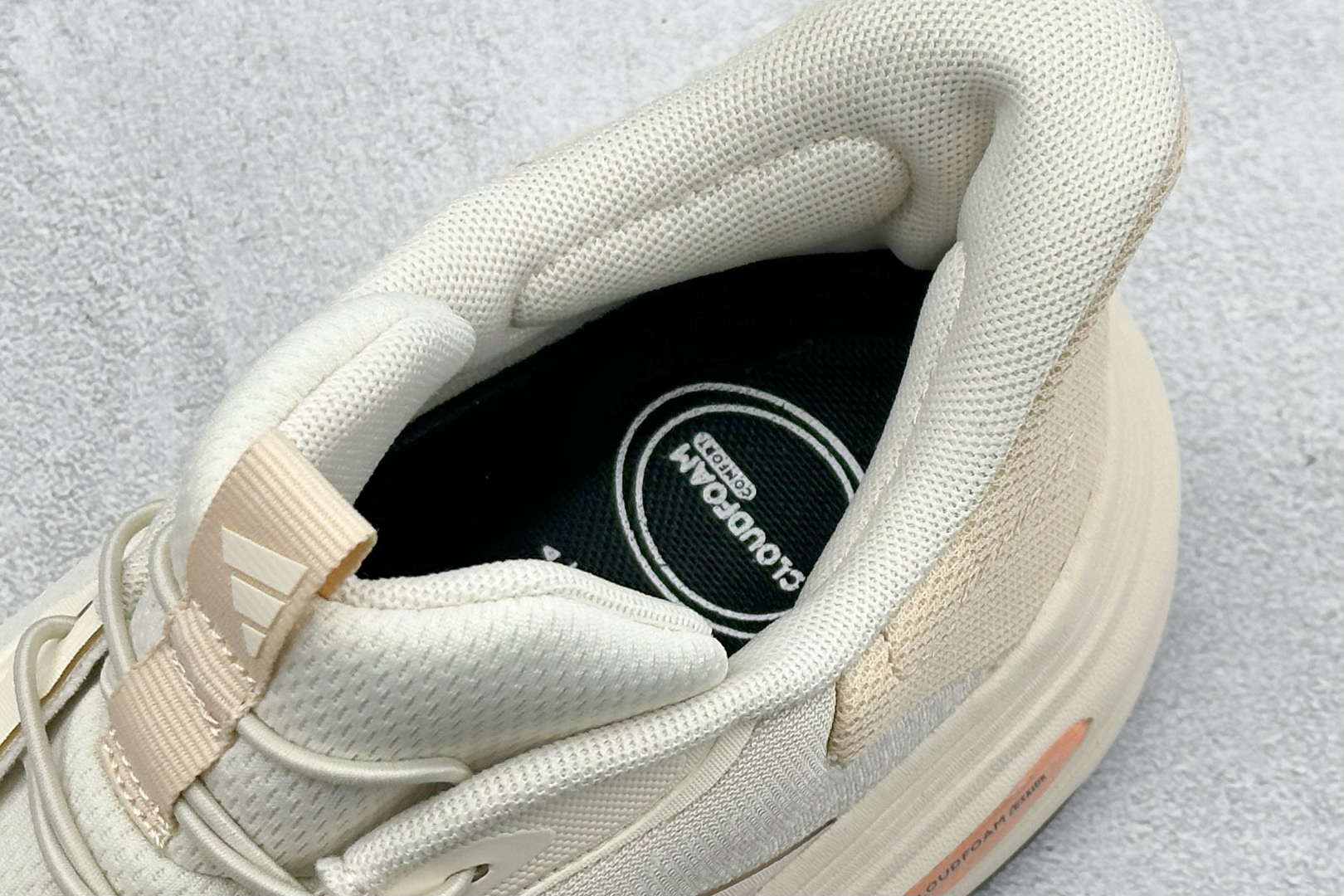Adidas Cloudfoam CUXXION RAPIDFIT 舒适柔软 耐磨支撑 生活休闲鞋 KK3477 Adidas Cloudfoam CUXXION RAPIDFIT 舒适柔软 耐磨支撑 生活休闲鞋 KK3477