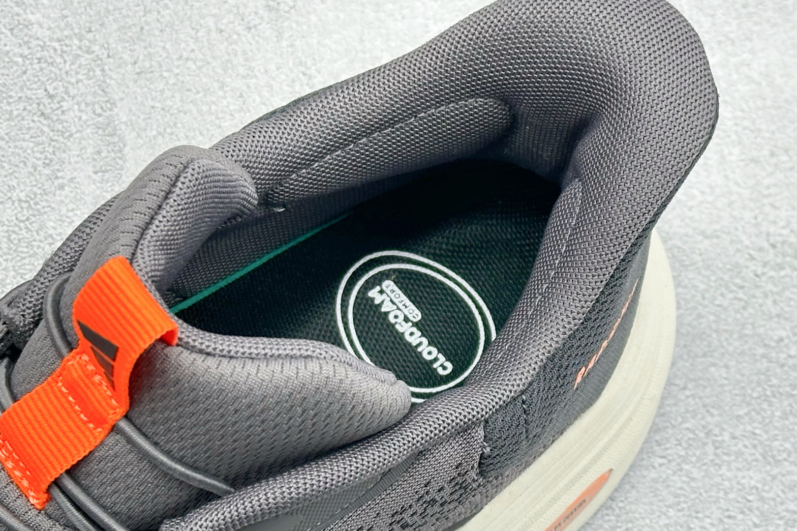 Adidas Cloudfoam CUXXION RAPIDFIT 舒适柔软 耐磨支撑 生活休闲鞋 JS2280 Adidas Cloudfoam CUXXION RAPIDFIT 舒适柔软 耐磨支撑 生活休闲鞋 JS2280