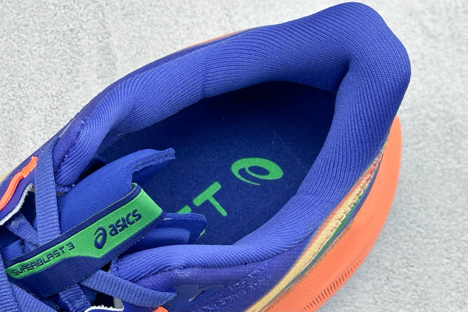 Asics SuperBlast 3 轻量回弹舒适透气支撑跑步鞋 1013A180-001 Asics SuperBlast 3 轻量回弹舒适透气支撑跑步鞋 1013A180-001