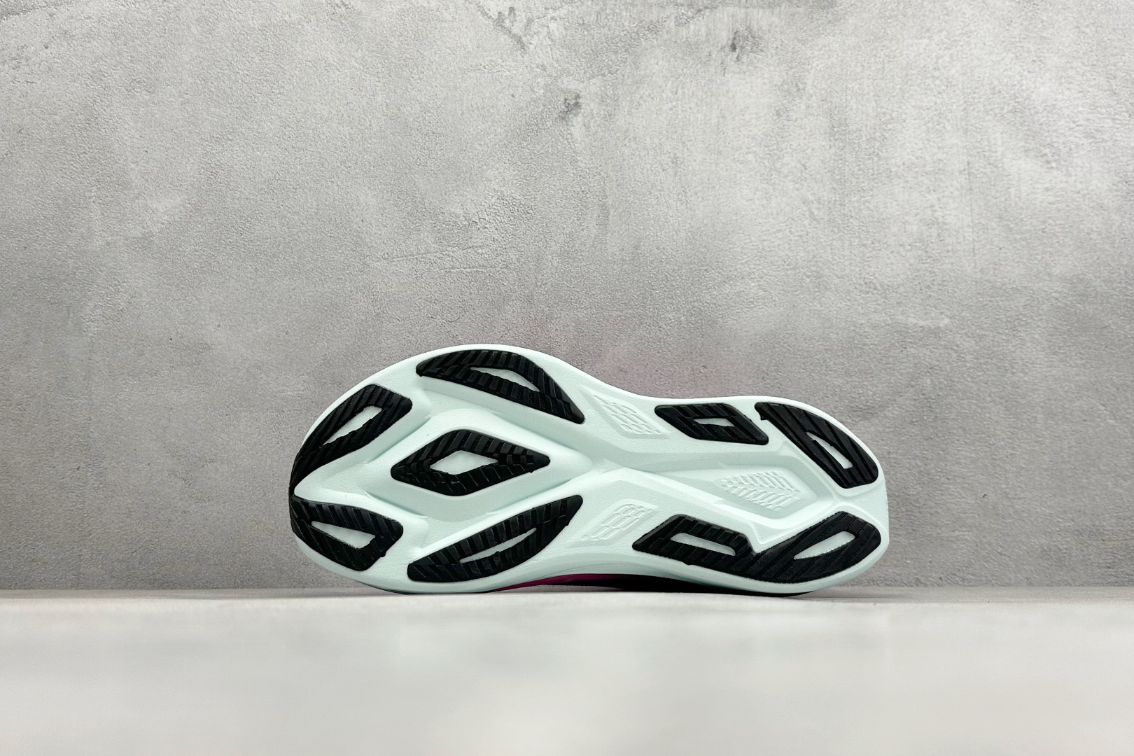 Asics SuperBlast 3 轻量回弹舒适透气支撑跑步鞋 103A186-209 Asics SuperBlast 3 轻量回弹舒适透气支撑跑步鞋 103A186-209