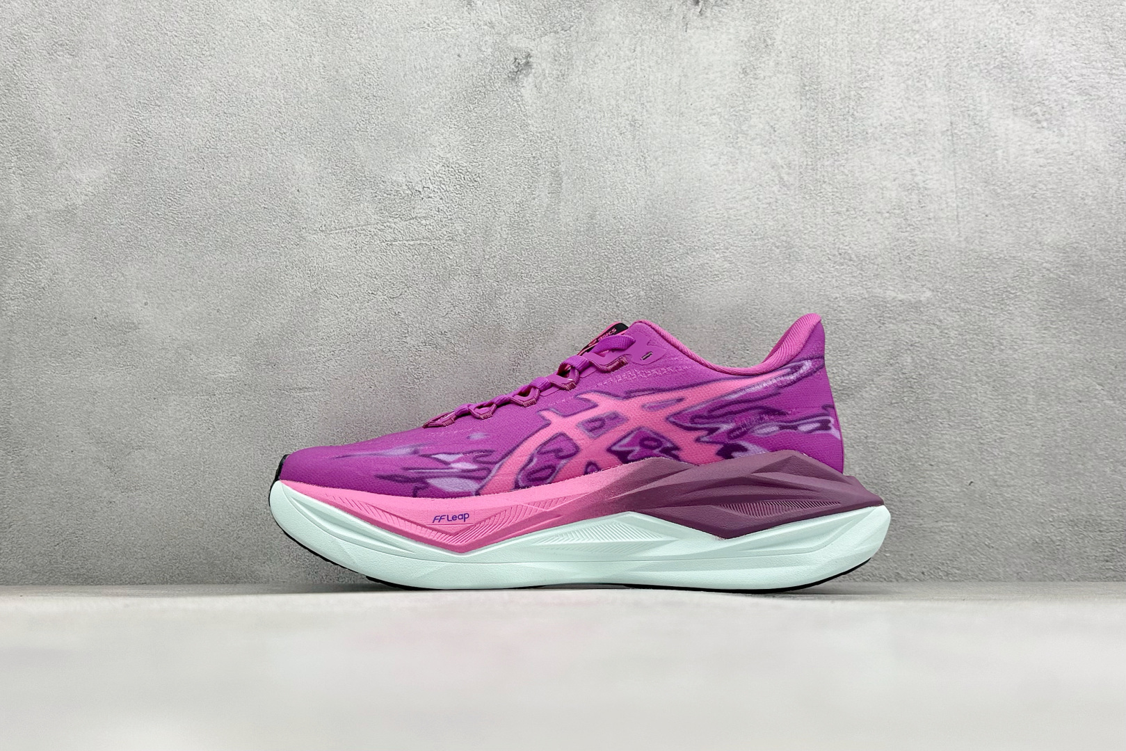 Asics SuperBlast 3 轻量回弹舒适透气支撑跑步鞋 103A186-209 Asics SuperBlast 3 轻量回弹舒适透气支撑跑步鞋 103A186-209