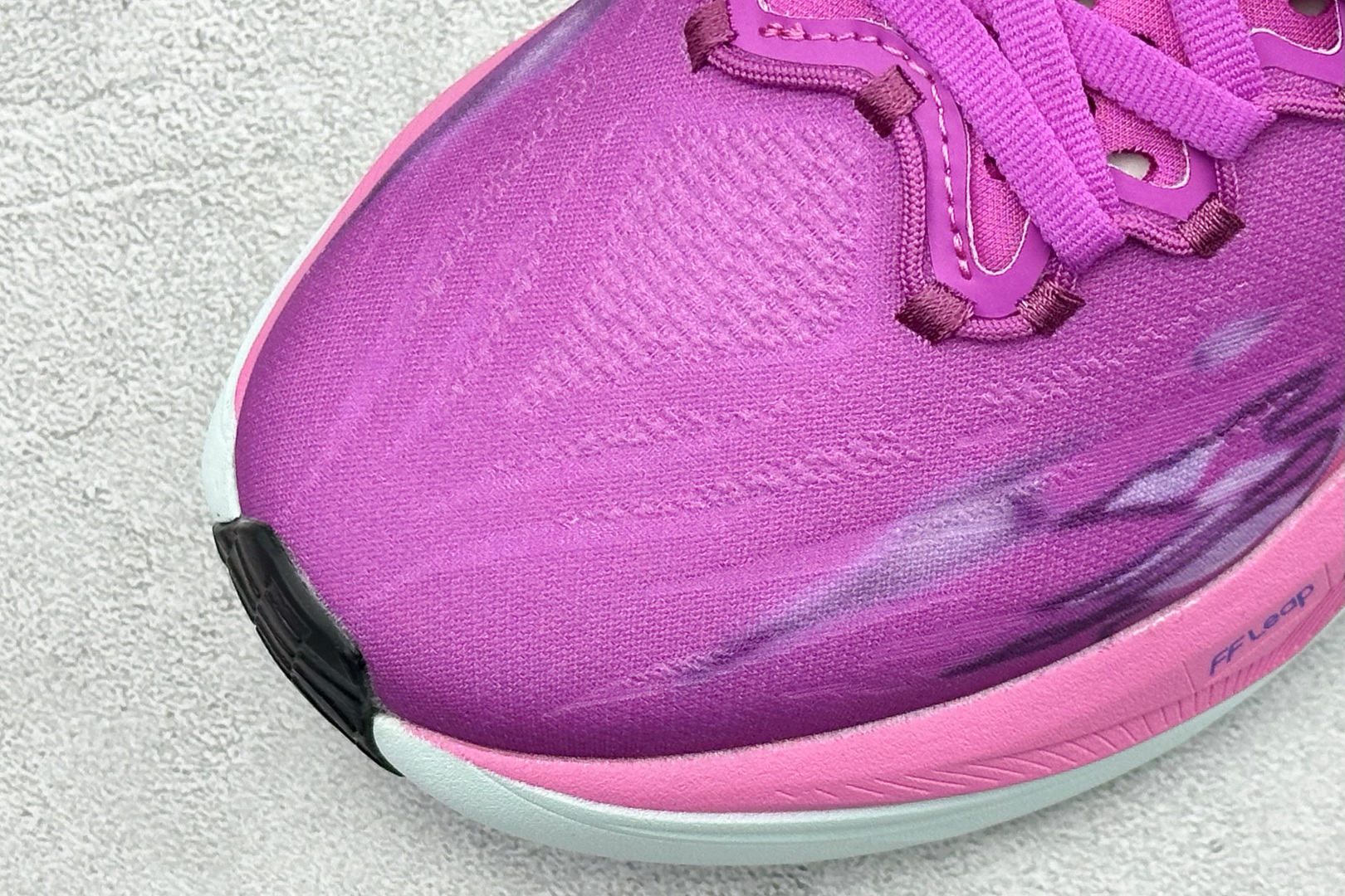Asics SuperBlast 3 轻量回弹舒适透气支撑跑步鞋 103A186-209 Asics SuperBlast 3 轻量回弹舒适透气支撑跑步鞋 103A186-209