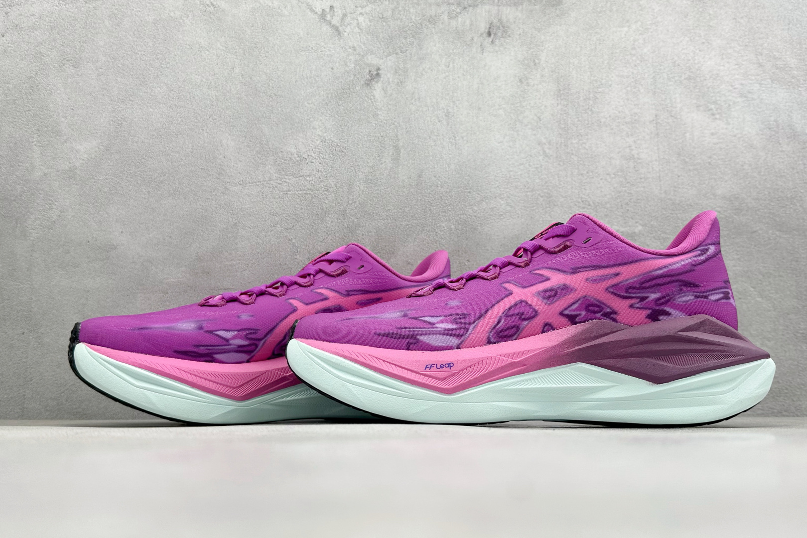 Asics SuperBlast 3 轻量回弹舒适透气支撑跑步鞋 103A186-209 Asics SuperBlast 3 轻量回弹舒适透气支撑跑步鞋 103A186-209