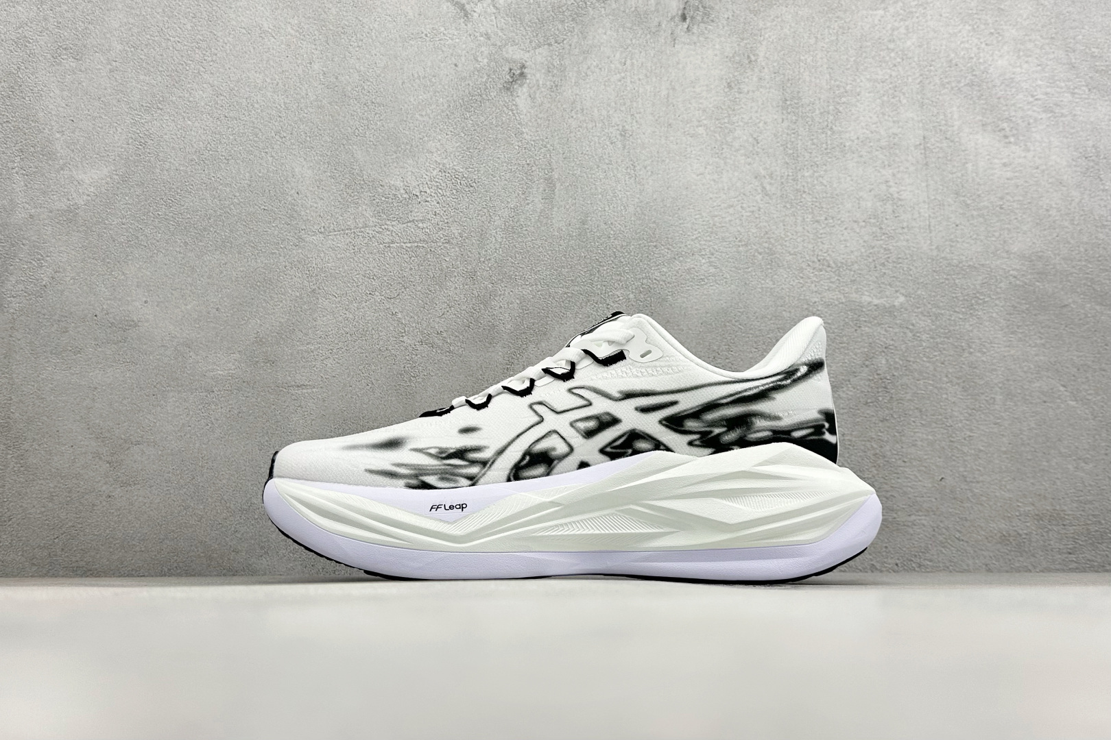 Asics SuperBlast 3 轻量回弹舒适透气支撑跑步鞋 1013A177-002