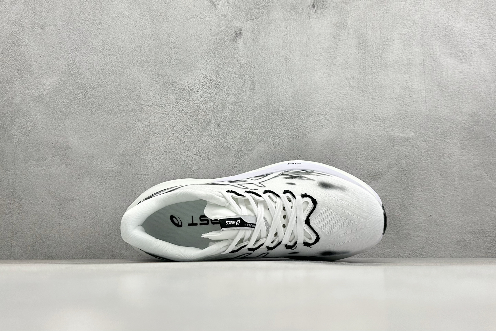 Asics SuperBlast 3 轻量回弹舒适透气支撑跑步鞋 1013A177-002
