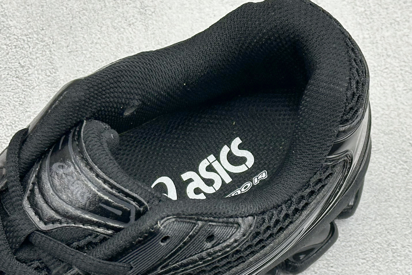 ASICS GEL - KAYANO 14 系列轻量缓震休闲运动跑步鞋 1201A019-001 ASICS GEL - KAYANO 14 系列轻量缓震休闲运动跑步鞋 1201A019-001