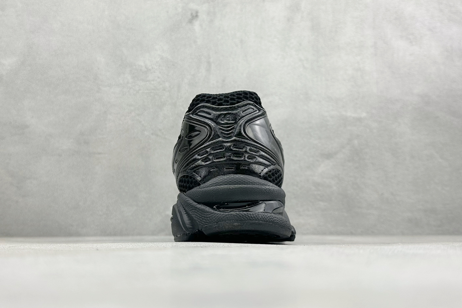 ASICS GEL - KAYANO 14 系列轻量缓震休闲运动跑步鞋 1201A019-001 ASICS GEL - KAYANO 14 系列轻量缓震休闲运动跑步鞋 1201A019-001