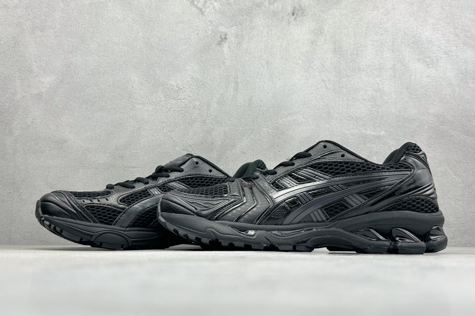 ASICS GEL - KAYANO 14 系列轻量缓震休闲运动跑步鞋 1201A019-001 ASICS GEL - KAYANO 14 系列轻量缓震休闲运动跑步鞋 1201A019-001