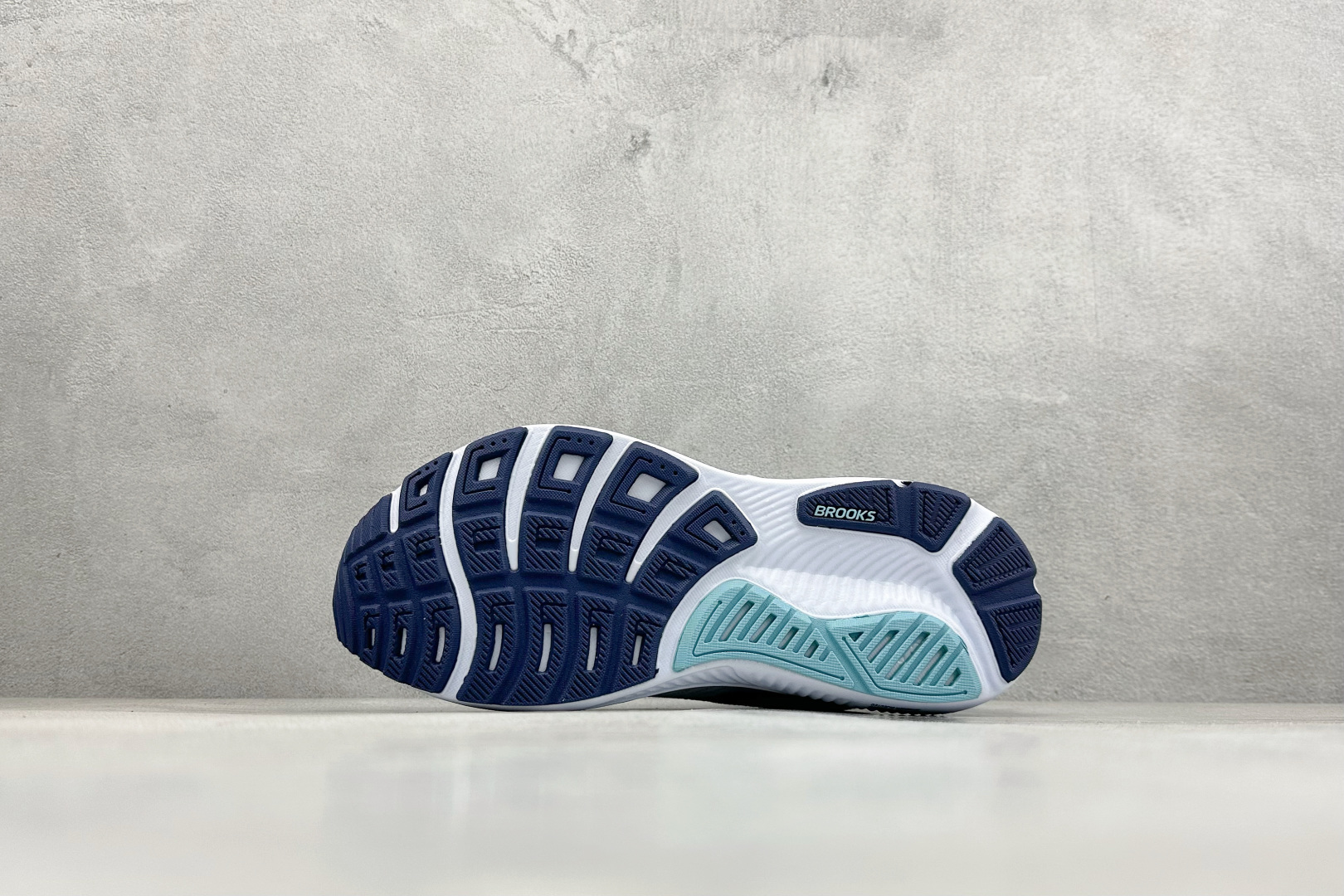 Z版Brooks Ghost 17 布鲁克斯 减震竞速马拉松专业跑鞋 110442-1D-135 Z版Brooks Ghost 17 布鲁克斯 减震竞速马拉松专业跑鞋 110442-1D-135