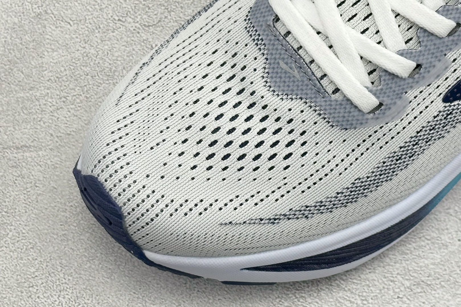 Z版Brooks Ghost 17 布鲁克斯 减震竞速马拉松专业跑鞋 110442-1D-135 Z版Brooks Ghost 17 布鲁克斯 减震竞速马拉松专业跑鞋 110442-1D-135