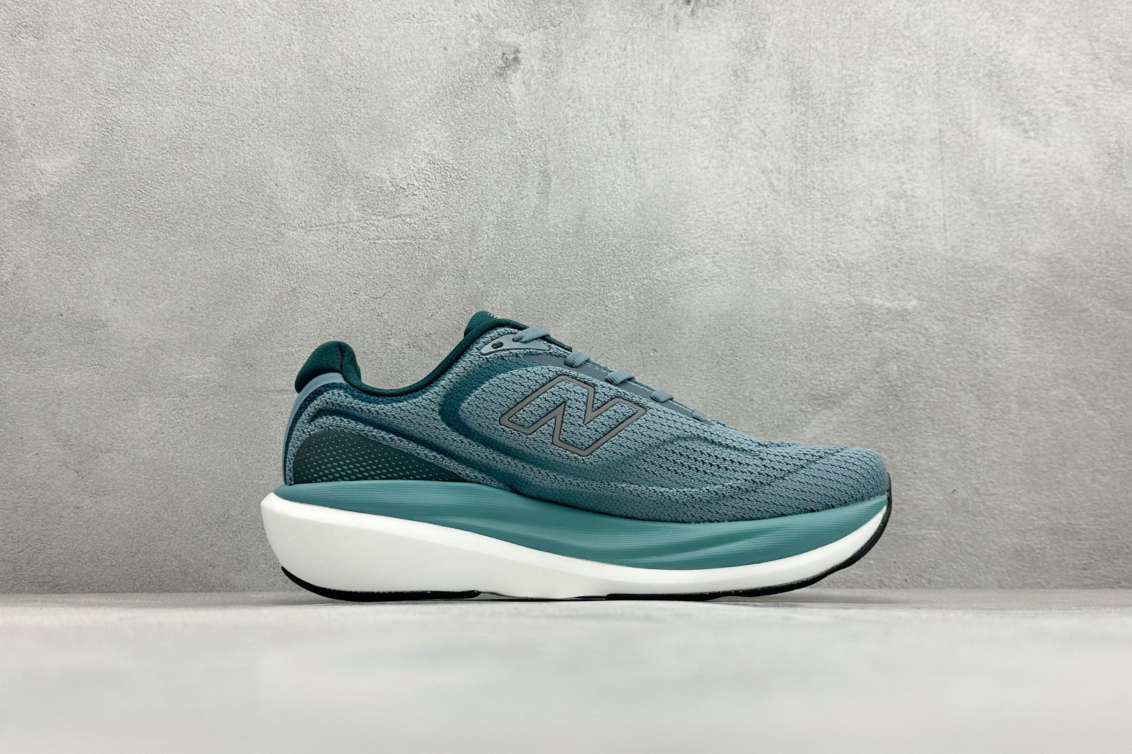 NEW BALANCE 1080 缓震运动鞋NB透气休闲鞋 DETAIL INFO可靠的舒适性和高性能相结合 M10807RO NEW BALANCE 1080 缓震运动鞋NB透气休闲鞋 DETAIL INFO可靠的舒适性和高性能相结合 M10807RO