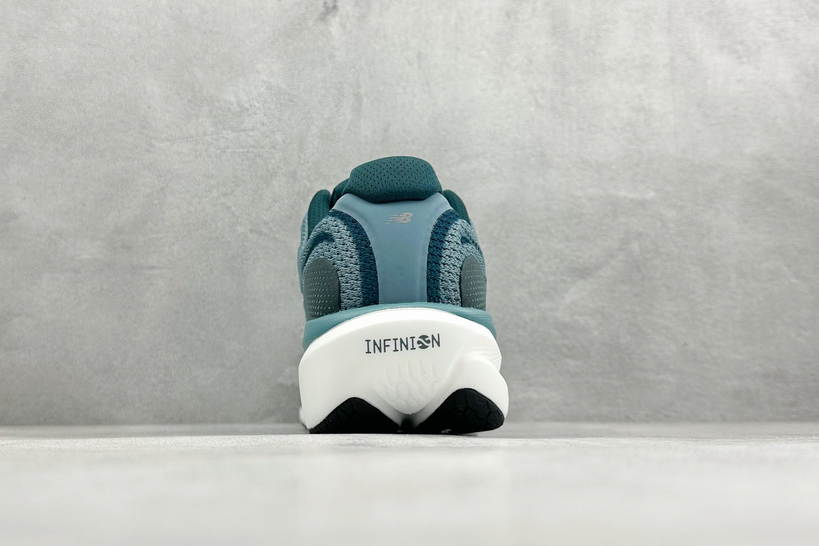NEW BALANCE 1080 缓震运动鞋NB透气休闲鞋 DETAIL INFO可靠的舒适性和高性能相结合 M10807RO NEW BALANCE 1080 缓震运动鞋NB透气休闲鞋 DETAIL INFO可靠的舒适性和高性能相结合 M10807RO
