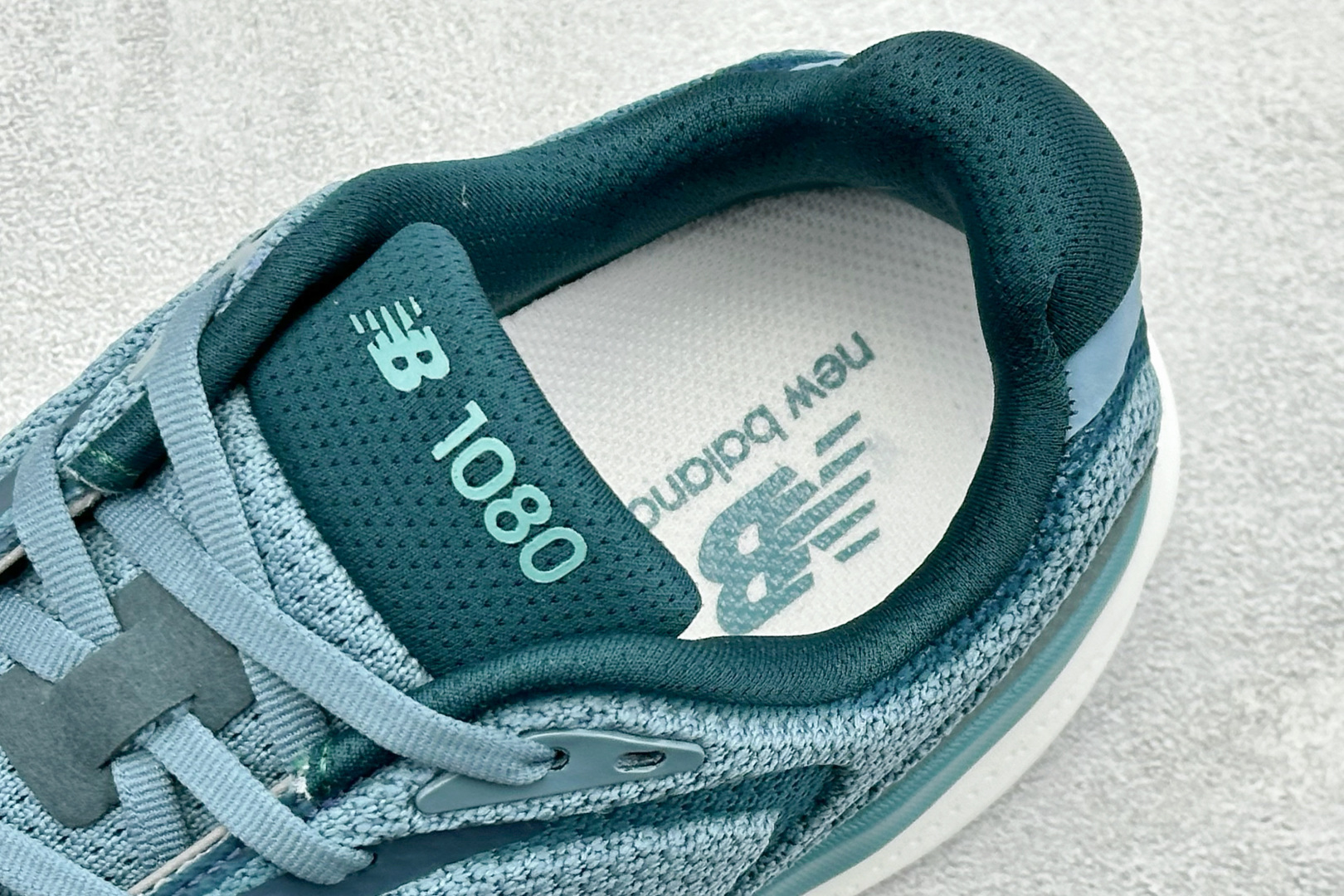 NEW BALANCE 1080 缓震运动鞋NB透气休闲鞋 DETAIL INFO可靠的舒适性和高性能相结合 M10807RO NEW BALANCE 1080 缓震运动鞋NB透气休闲鞋 DETAIL INFO可靠的舒适性和高性能相结合 M10807RO