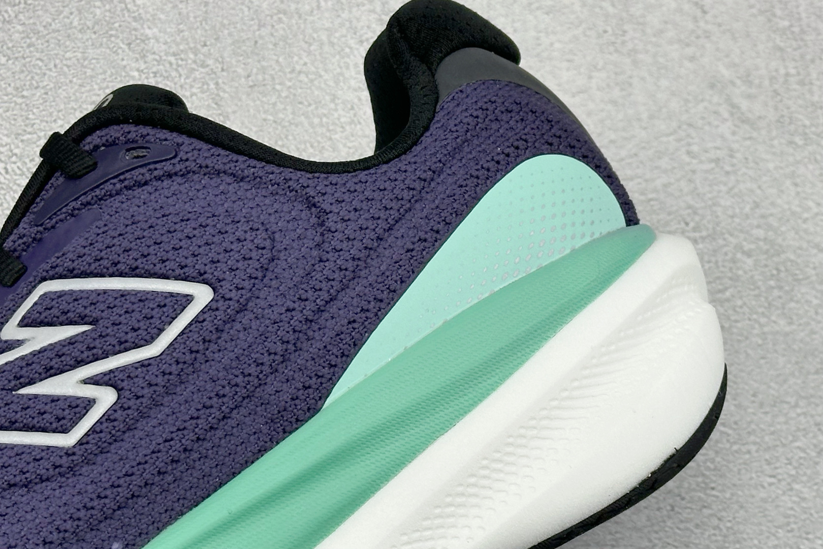 NEW BALANCE 1080 缓震运动鞋NB透气休闲鞋 DETAIL INFO可靠的舒适性和高性能相结合 M10806NR NEW BALANCE 1080 缓震运动鞋NB透气休闲鞋 DETAIL INFO可靠的舒适性和高性能相结合 M10806NR
