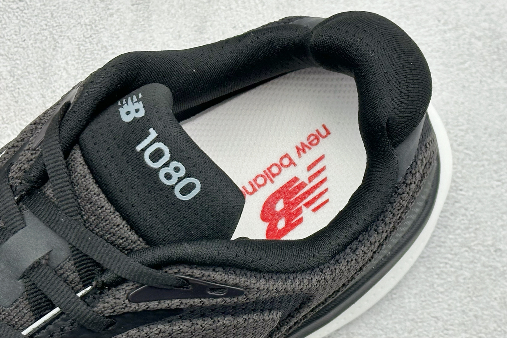 NEW BALANCE 1080 缓震运动鞋NB透气休闲鞋 DETAIL INFO可靠的舒适性和高性能相结合 M10802FR NEW BALANCE 1080 缓震运动鞋NB透气休闲鞋 DETAIL INFO可靠的舒适性和高性能相结合 M10802FR