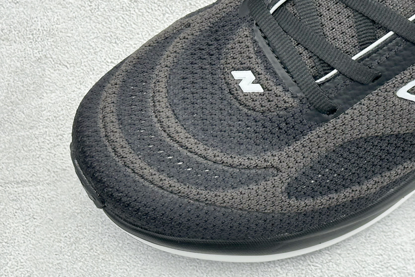 NEW BALANCE 1080 缓震运动鞋NB透气休闲鞋 DETAIL INFO可靠的舒适性和高性能相结合 M10802FR NEW BALANCE 1080 缓震运动鞋NB透气休闲鞋 DETAIL INFO可靠的舒适性和高性能相结合 M10802FR
