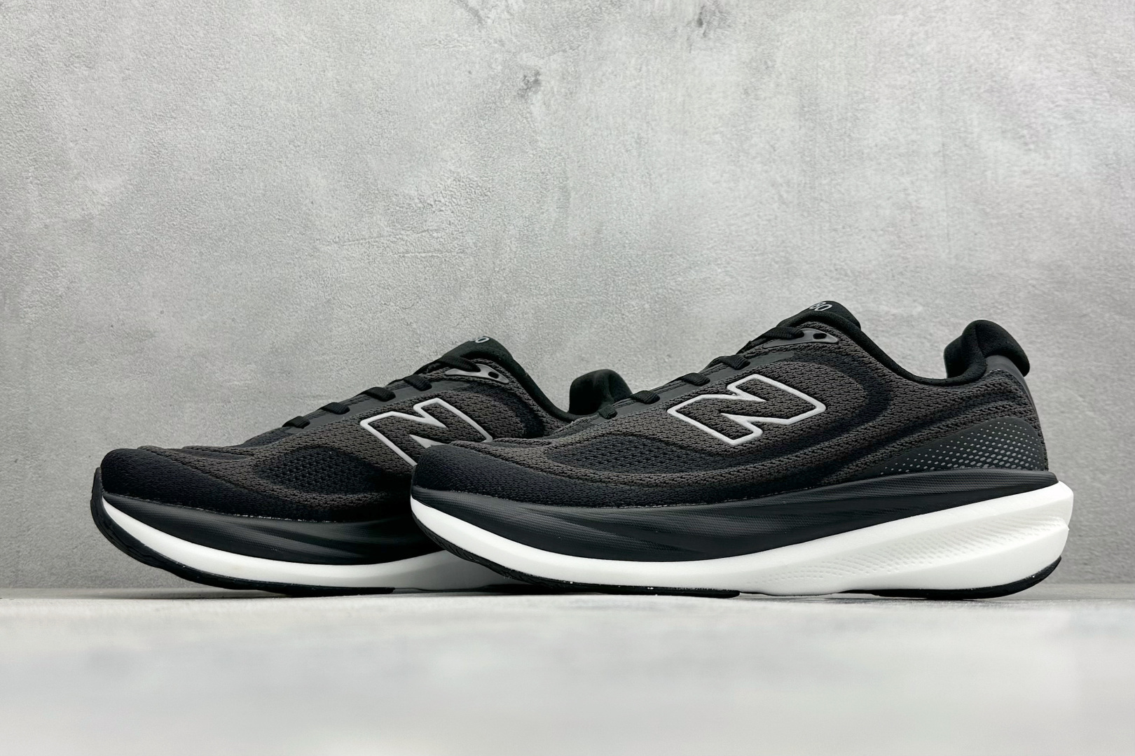 NEW BALANCE 1080 缓震运动鞋NB透气休闲鞋 DETAIL INFO可靠的舒适性和高性能相结合 M10802FR NEW BALANCE 1080 缓震运动鞋NB透气休闲鞋 DETAIL INFO可靠的舒适性和高性能相结合 M10802FR