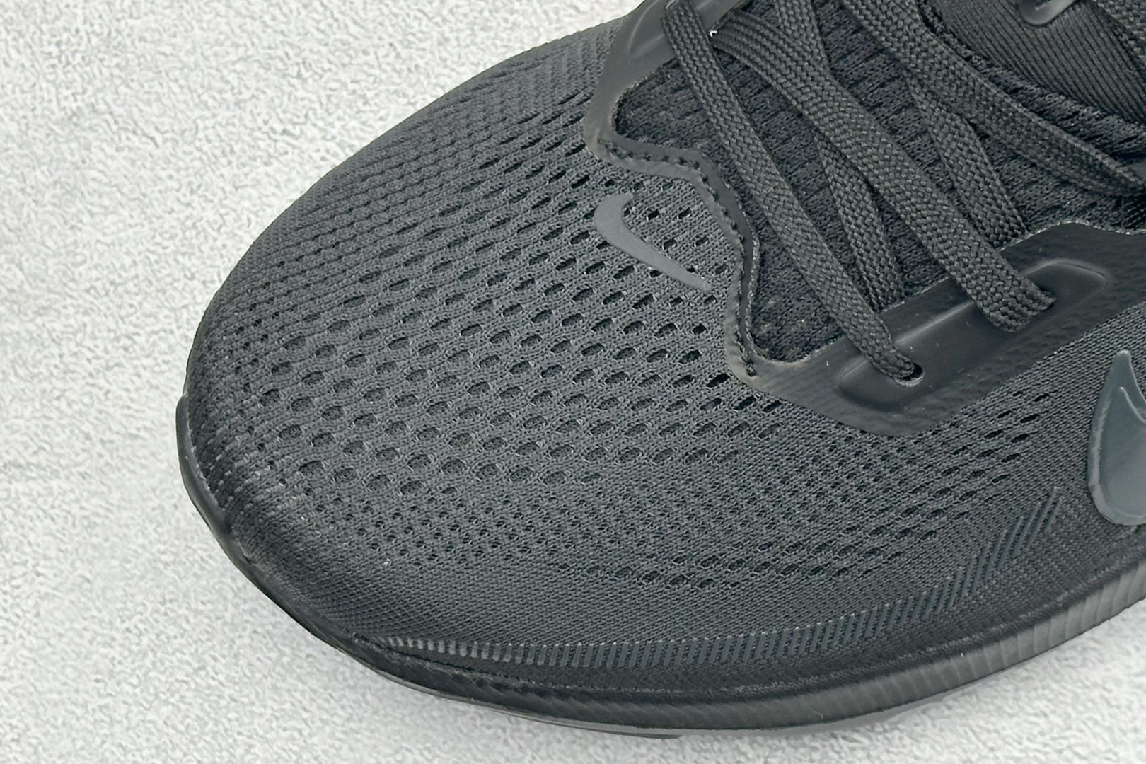 NK Air Zoom Pegasus 42代 耐磨防滑运动跑步鞋 IF1688-107 NK Air Zoom Pegasus 42代 耐磨防滑运动跑步鞋 IF1688-107