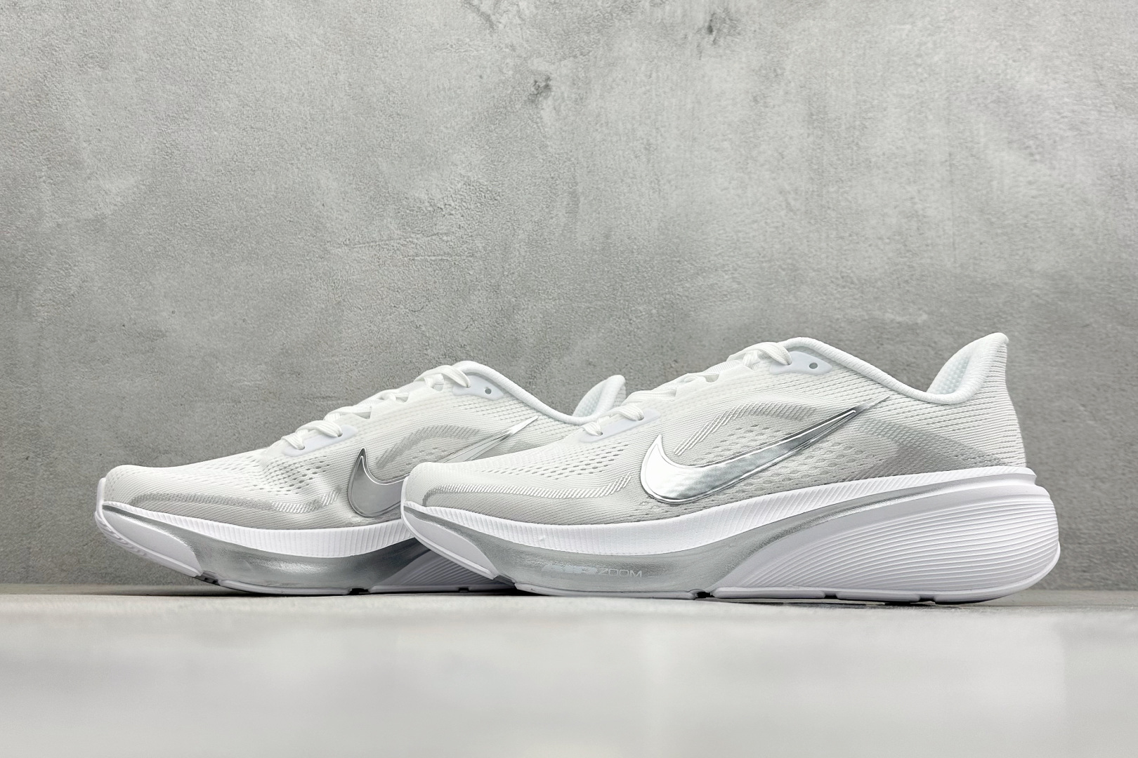 NK Air Zoom Pegasus 42代 耐磨防滑运动跑步鞋 IF1688-108