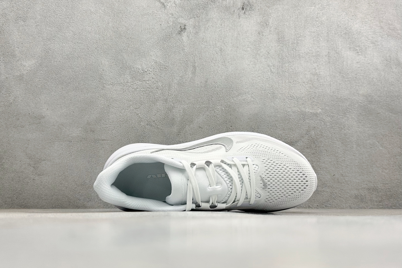 NK Air Zoom Pegasus 42代 耐磨防滑运动跑步鞋 IF1688-108