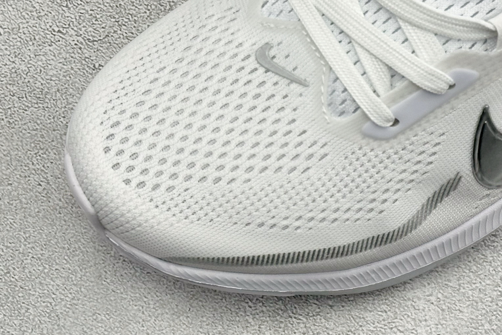 NK Air Zoom Pegasus 42代 耐磨防滑运动跑步鞋 IF1688-108